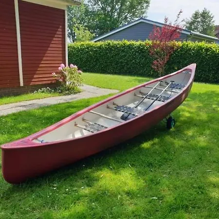 Grosses Mit Ruderboot Semesterbostad Südbrookmerland