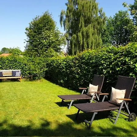 Grosses Mit Ruderboot Holiday home *